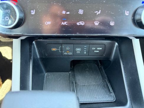 Used 2025 Hyundai Tucson SEL AWD/4WD image 24