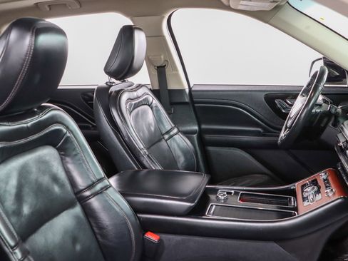 Used 2021 Lincoln Aviator Reserve w/ Equipment Group 201A image 28