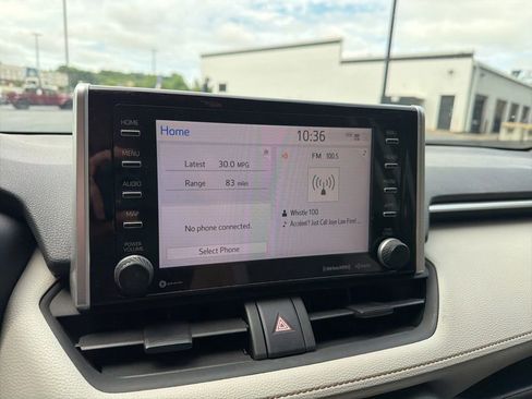 Used 2020 Toyota RAV4 XLE w/ Convenience Package AWD/4WD image 16