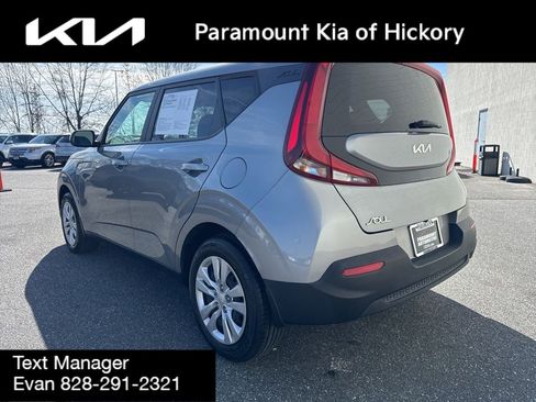 Used 2022 Kia Soul LX image 5