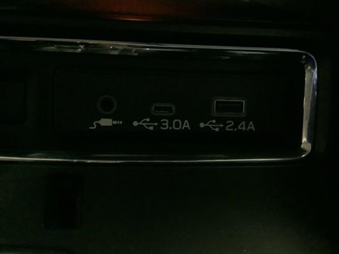 Certified 2024 Subaru Ascent Premium w/ Convenience Package image 26