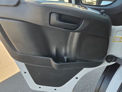 Used 2024 RAM ProMaster 2500 w/ Convenience Group FWD image 21