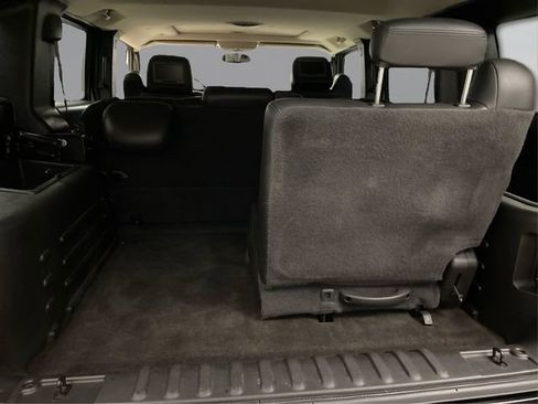 Used 2005 HUMMER H2 Luxury w/ Preferred Equipment Group image 14