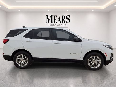 Used 2024 Chevrolet Equinox LS w/ LS Convenience Package AWD/4WD image 6