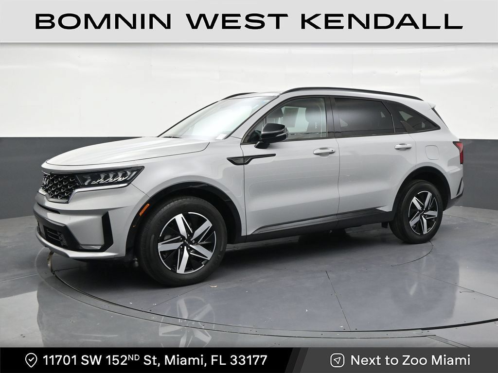 Used 2023 Kia Sorento EX w/ Panoramic Sunroof Package FWD image 1