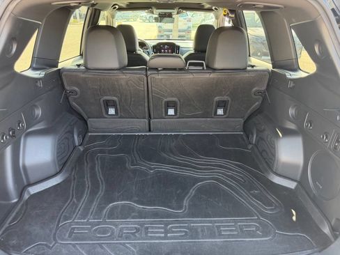 Used 2025 Subaru Forester Touring w/ Popular Package - Touring AWD/4WD image 7
