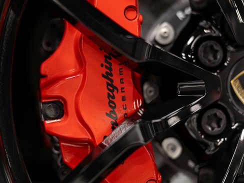 Used 2017 Lamborghini Huracan LP 610-4 Avio image 23