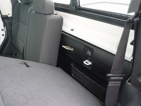 Used 2023 Jeep Gladiator Sport image 33