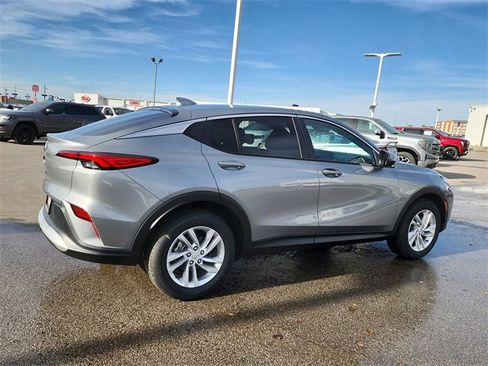 New 2026 Buick Envista Preferred image 2