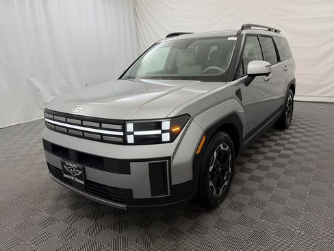 Used 2024 Hyundai Santa Fe SEL image 2