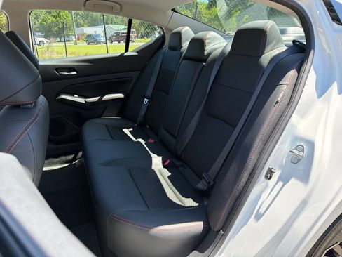 Certified 2025 Nissan Altima 2.5 SR FWD image 18