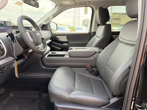 New 2027 Ford Expedition Max Active AWD/4WD image 16