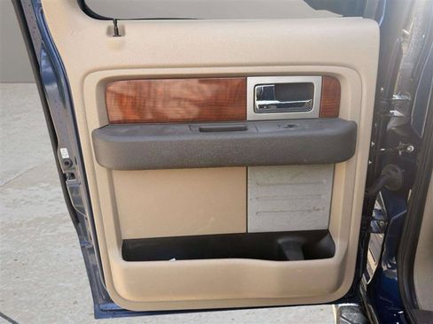 Used 2010 Ford F150 Lariat AWD/4WD image 25