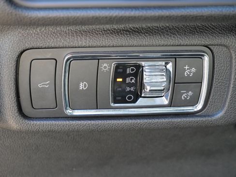 Used 2020 Lincoln Corsair Reserve w/ Elements Package image 21