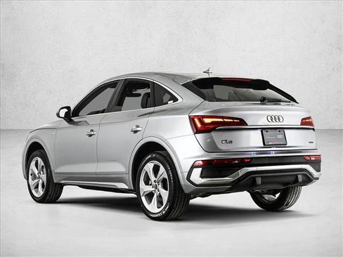 Certified 2025 Audi Q5 2.0T Premium Plus w/ Premium Plus Package image 8