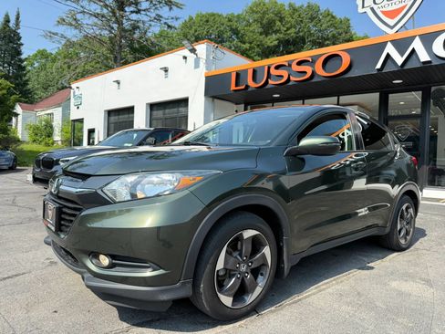 Used 2018 Honda HR-V EX image 3