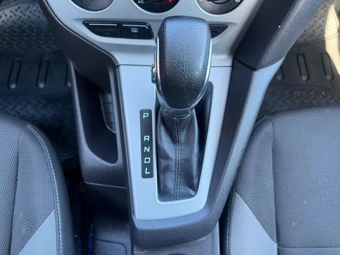 Used 2012 Ford Focus SE FWD image 21