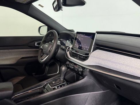 Used 2024 RAM ProMaster 2500 w/ Safety Group image 28