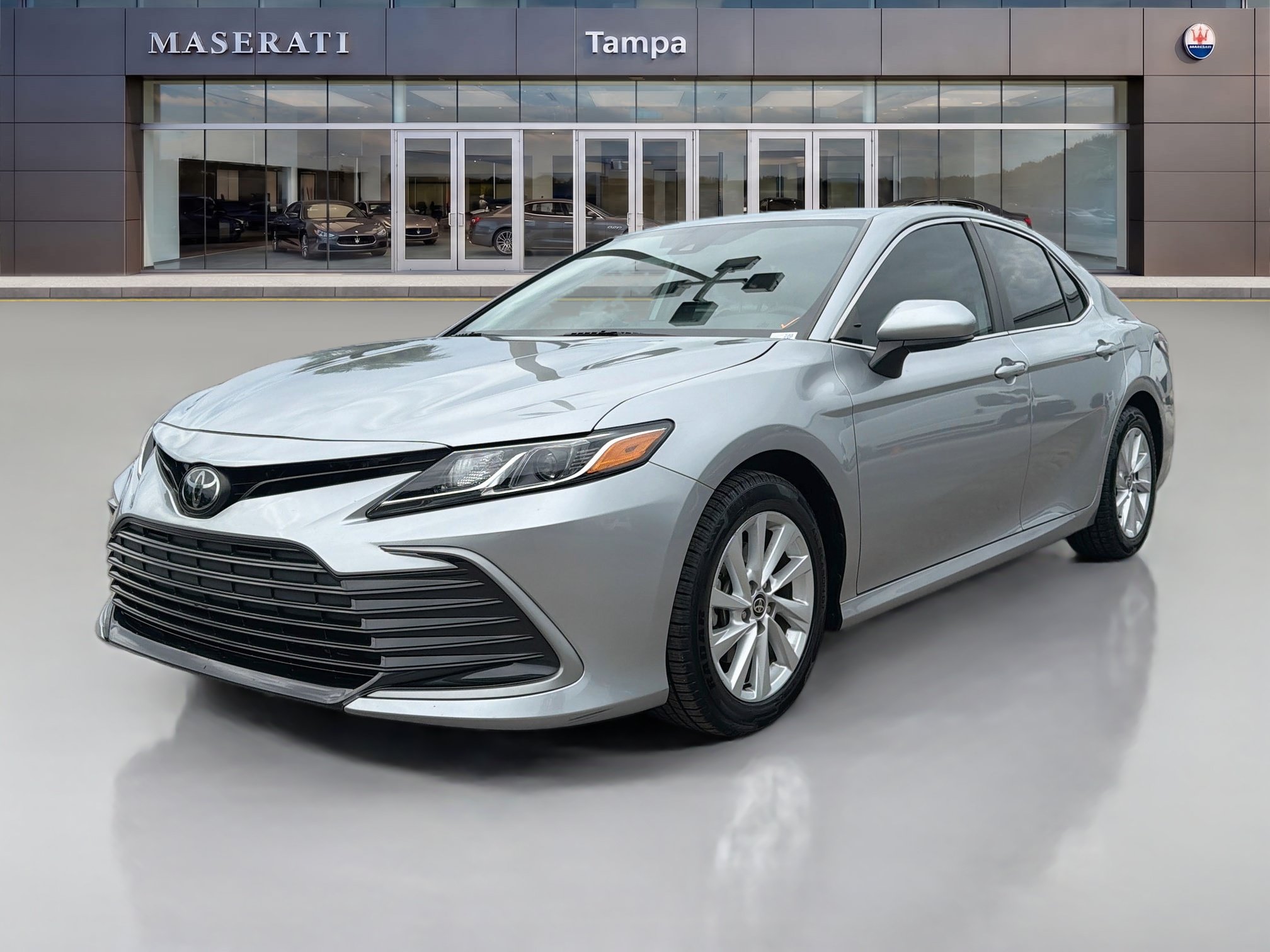 Used 2024 Toyota Camry LE FWD image 7
