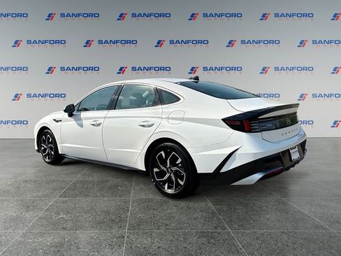 Used 2025 Hyundai Sonata SEL FWD image 3