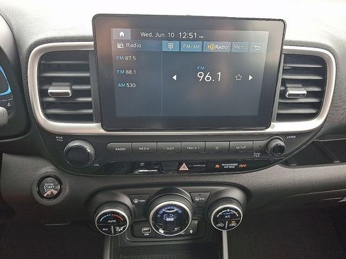 New 2026 Hyundai Venue SEL FWD image 9