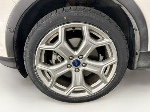 Used 2019 Ford Escape Titanium w/ U9j03 - Titanium Tow Package AWD/4WD image 36