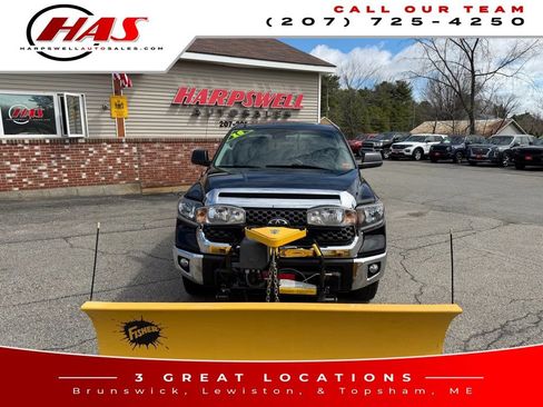 Used 2018 Toyota Tundra SR5 AWD/4WD image 10