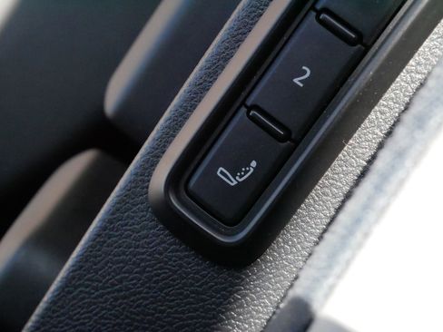 Used 2023 Volkswagen ID.4 Pro S image 27