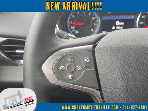 Used 2023 Chevrolet Traverse LT image 16