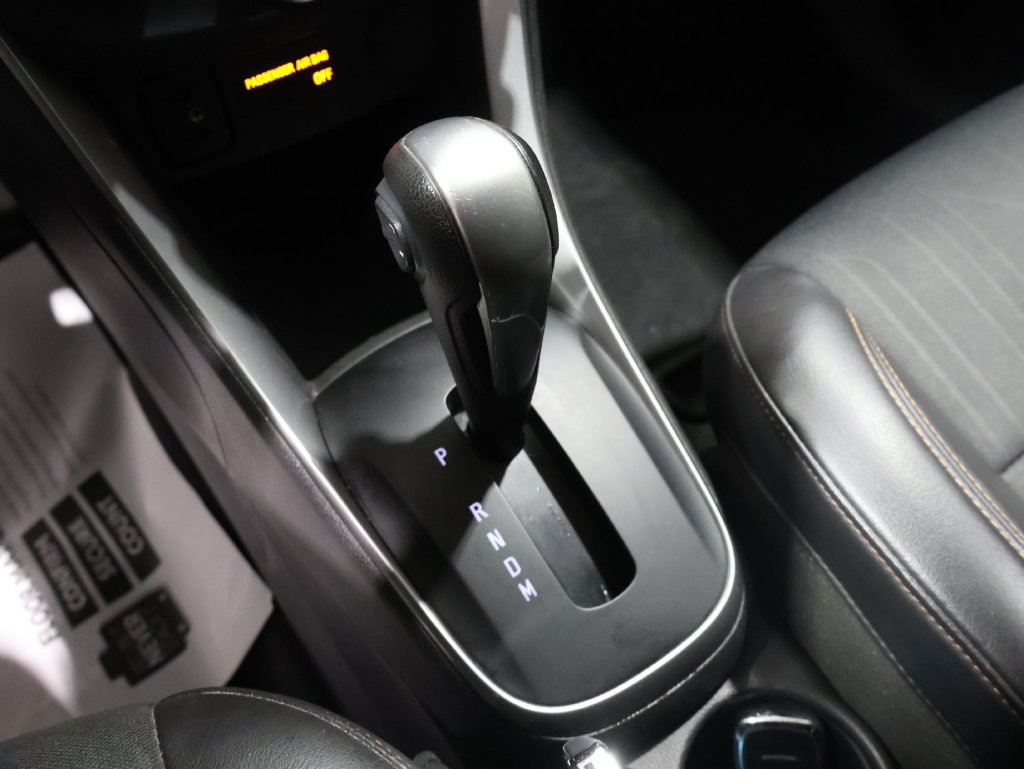 Used 2019 Chevrolet Trax LT w/ LT Convenience Package AWD/4WD image 31