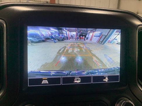 Used 2021 GMC Sierra 1500 AT4 w/ AT4 Premium Package image 13