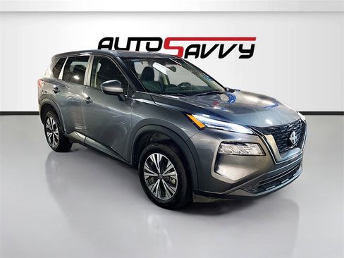 Used 2023 Nissan Rogue SV image 1