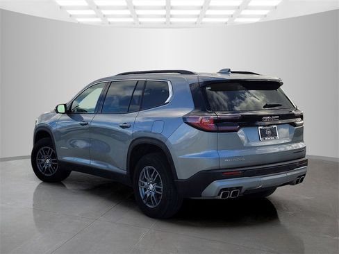 Used 2025 GMC Acadia Elevation image 6