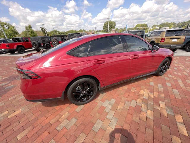 Certified 2025 Honda Accord SE image 35