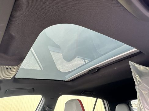 Used 2025 Volkswagen GTI SE image 4