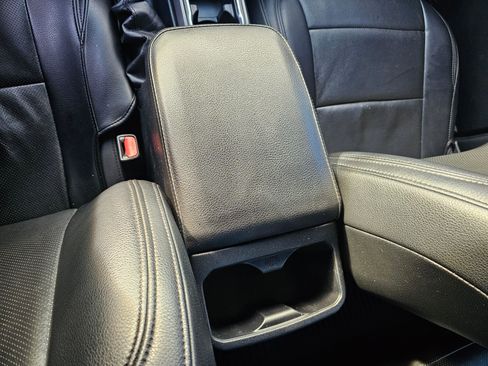 Used 2019 Toyota Tacoma TRD Off-Road image 30