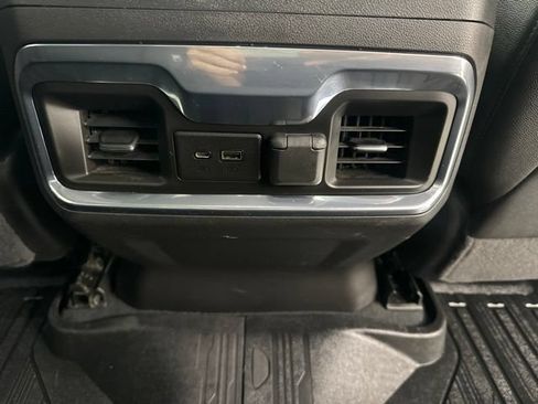 Used 2021 GMC Sierra 1500 SLT w/ SLT Premium Package AWD/4WD image 32