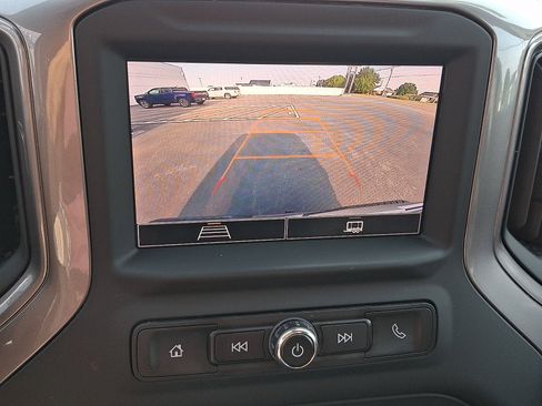 Used 2023 Chevrolet Silverado 1500 Custom Trail Boss w/ LPO, Dark Essentials Package AWD/4WD image 18
