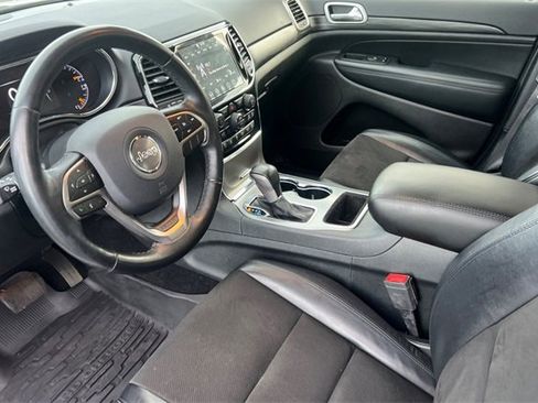 Used 2020 Jeep Grand Cherokee Altitude image 10
