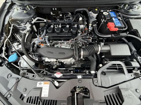 Used 2025 Honda Accord LX image 17