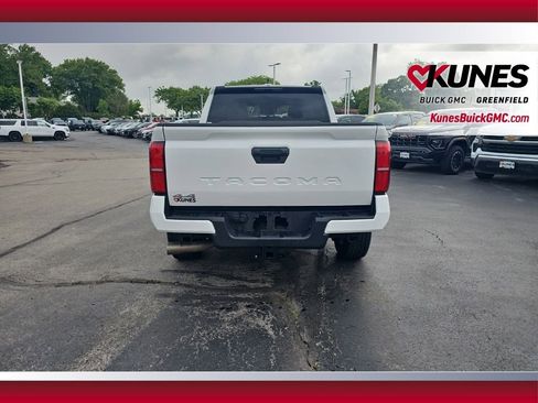 Used 2024 Toyota Tacoma SR5 AWD/4WD image 6