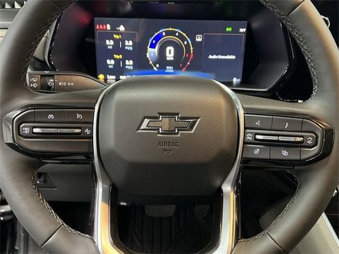 New 2025 Chevrolet Colorado ZR2 w/ Technology Package image 11