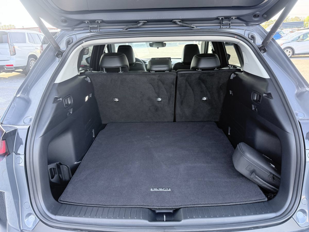 Used 2025 MAZDA CX-50 AWD 2.5 S w/ Cargo Package image 17