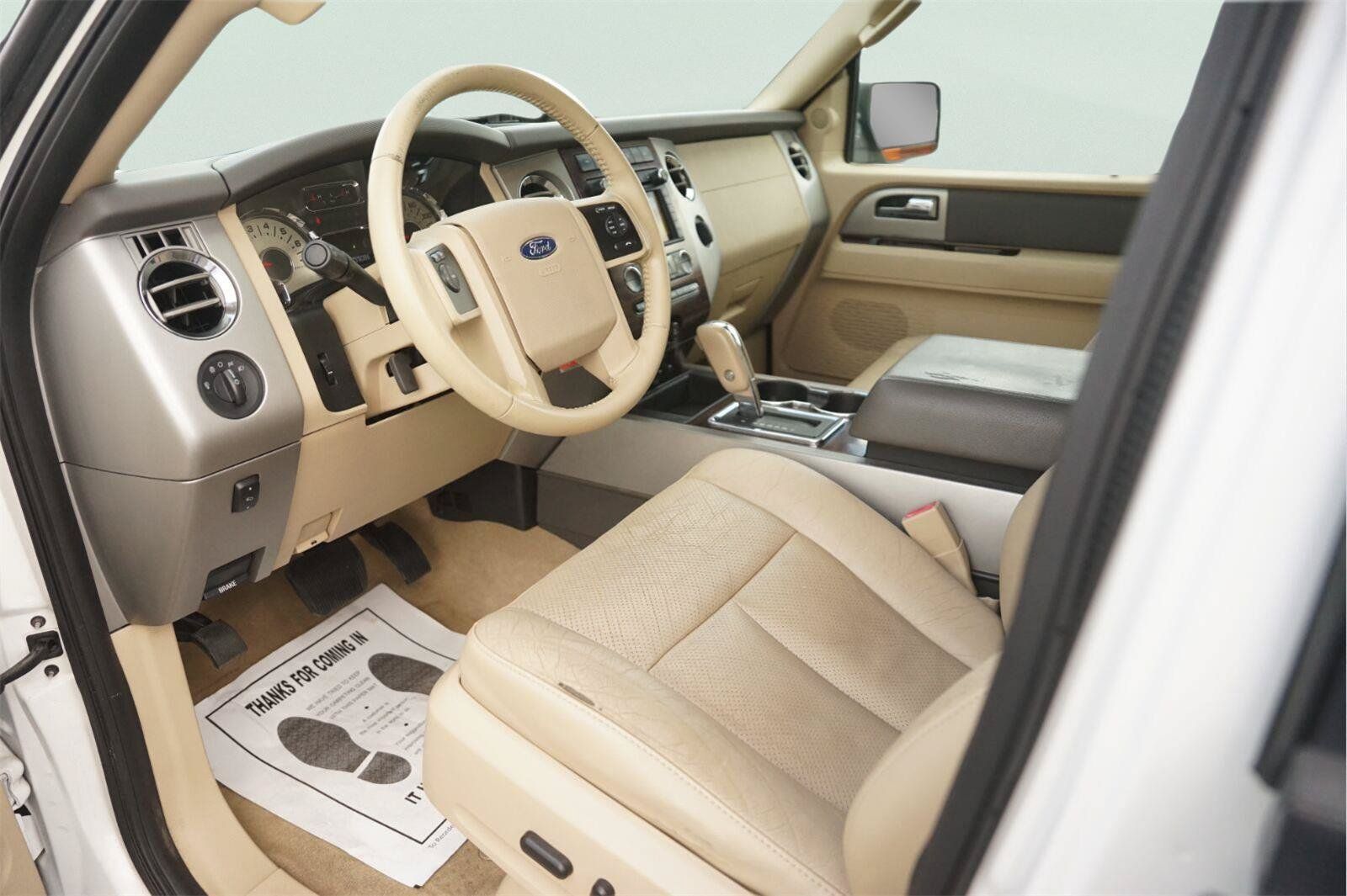 Used 2013 Ford Expedition XLT RWD image 8