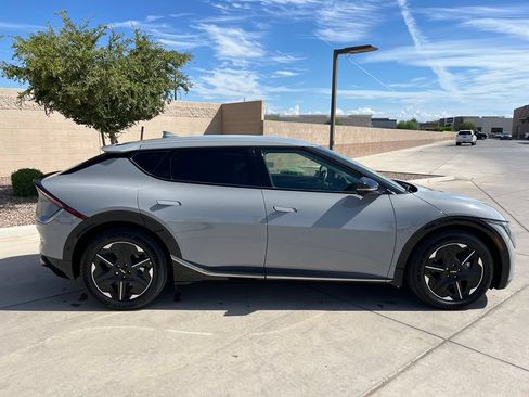Used 2025 Kia EV6 Wind RWD image 6