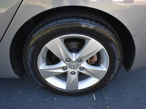 Used 2012 Hyundai Elantra GLS w/ Preferred Pkg 3 FWD image 39