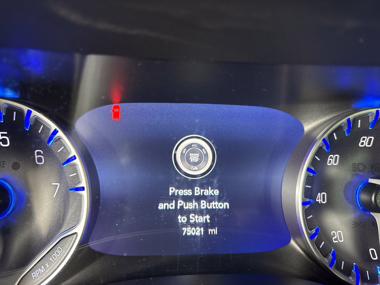 Used 2024 Chrysler Pacifica Touring-L FWD image 11