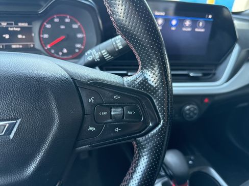 Used 2024 Chevrolet Trax RS w/ Driver Confidence Package image 31