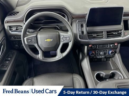 Used 2024 Chevrolet Suburban LT image 25
