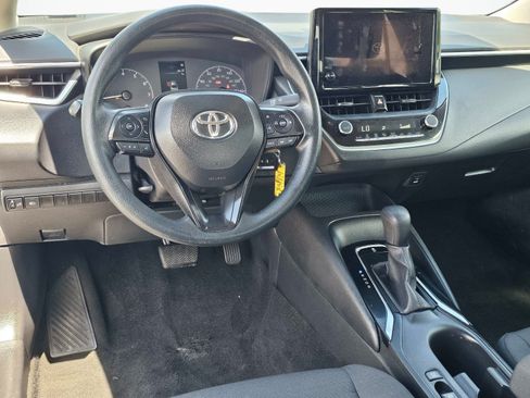 Used 2023 Toyota Corolla LE FWD image 29